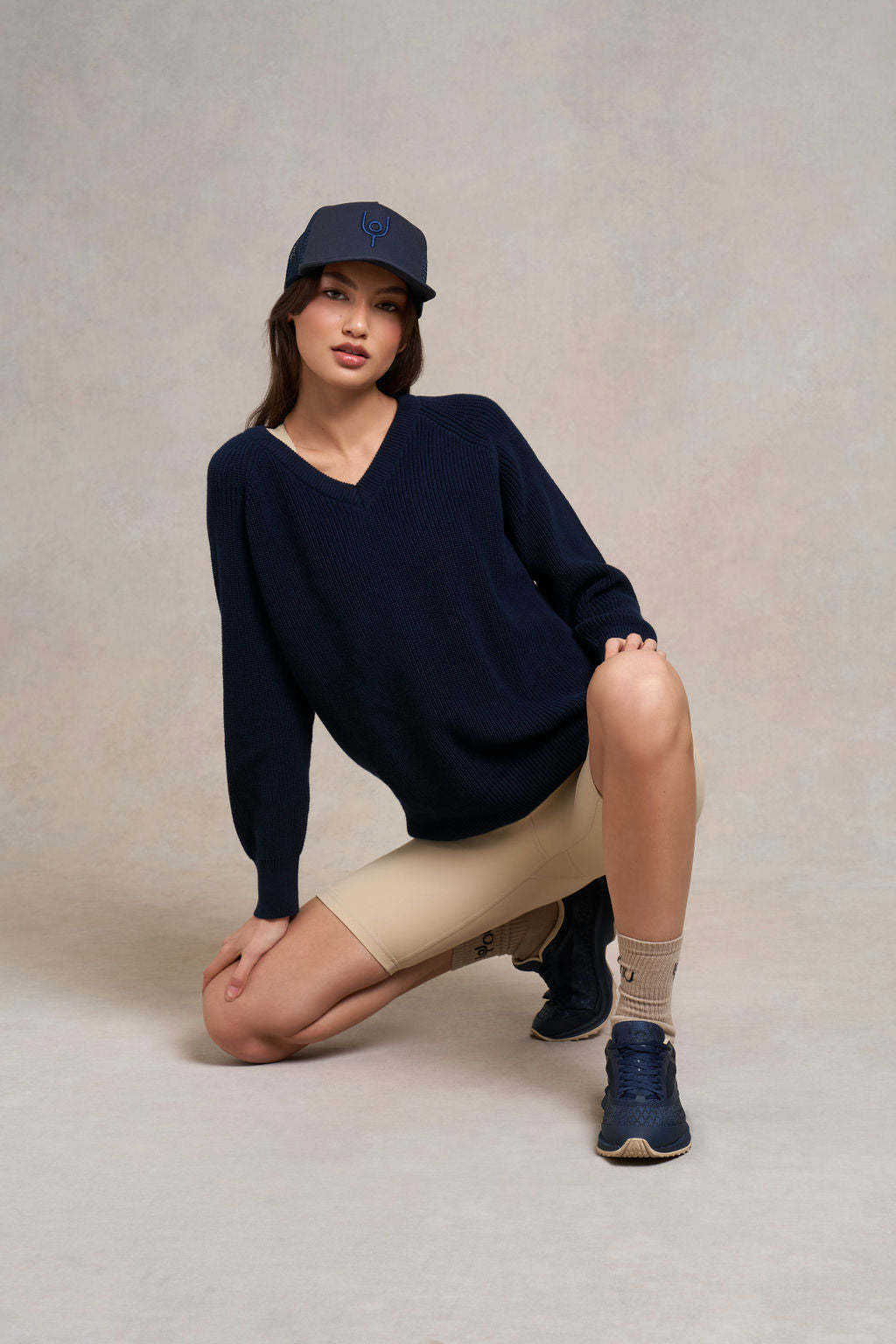Laughton Knitted V-Neck Jumper | navy