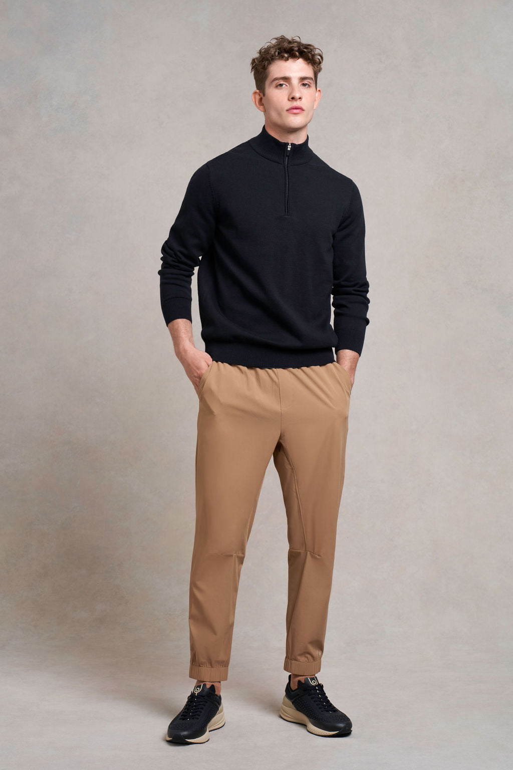 Woodhouse Knitted Jumper | black