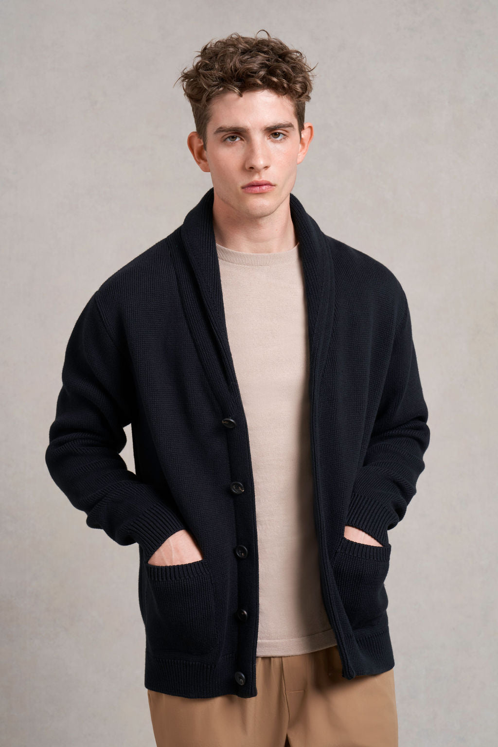 Carlton Knitted Cardigan | black